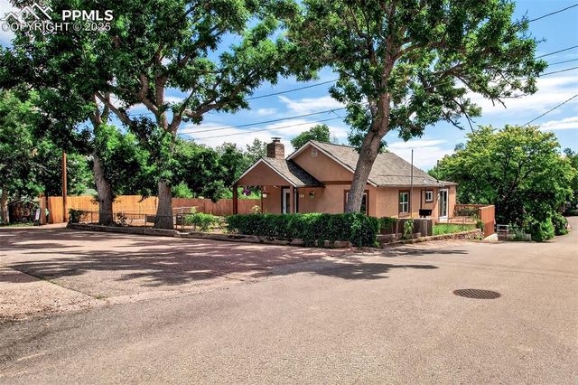 107 Oak Place, Manitou Springs, CO 80829