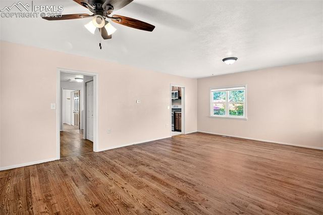 107 Oak Place, Manitou Springs, CO 80829