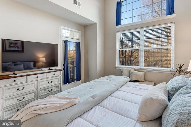 13804 GREENDALE DR, Woodbridge, VA 22191