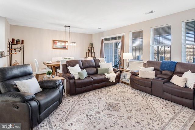 13804 GREENDALE DR, Woodbridge, VA 22191