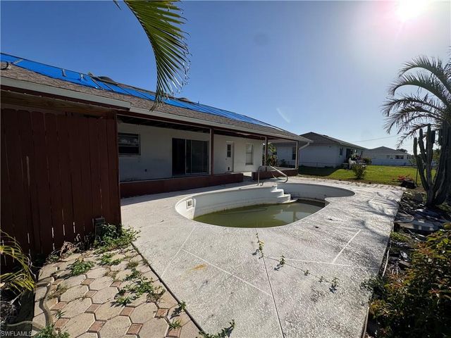 1220 SW 33rd TER, Cape Coral, FL 33914