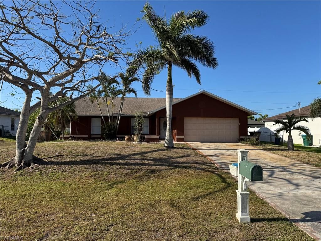 1220 SW 33rd TER, Cape Coral, FL 33914