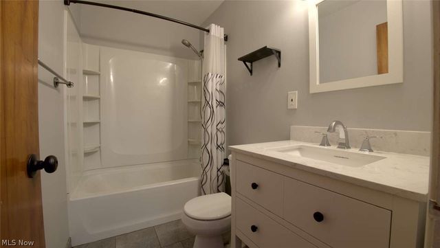 15731 Mina Avenue, Cleveland, OH 44135