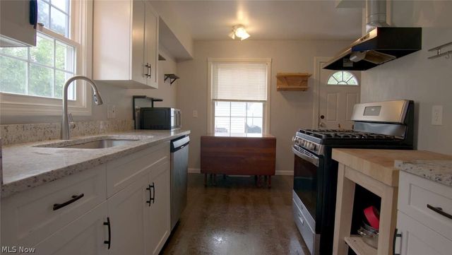 15731 Mina Avenue, Cleveland, OH 44135