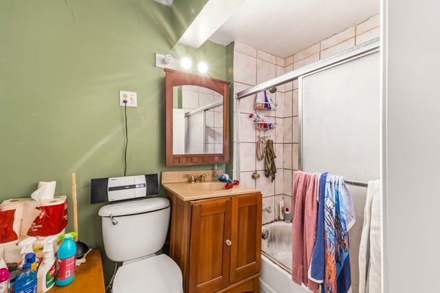 1426 W Cullerton Street, Chicago, IL 60608
