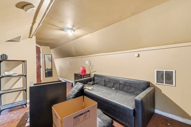 1426 W Cullerton Street, Chicago, IL 60608