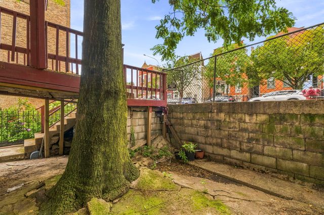 1426 W Cullerton Street, Chicago, IL 60608