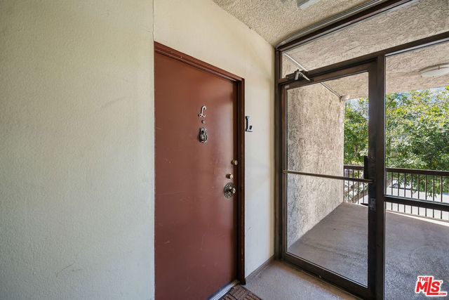 1485 E Wilson Avenue L, Glendale, CA 91206
