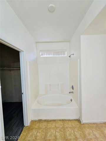 1833 Verde Mirada Drive, Las Vegas, NV 89115