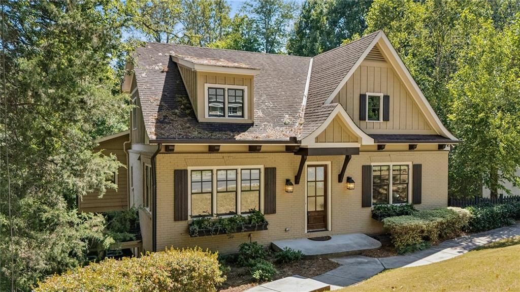 279 Lakeview NE Avenue, Atlanta, GA 30305
