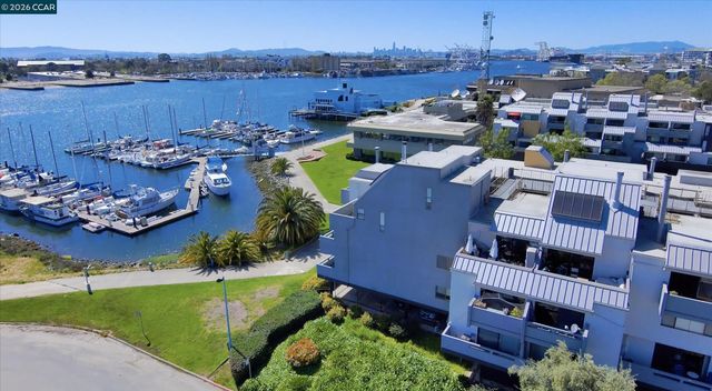 1 W Embarcadero 354, Oakland, CA 94607