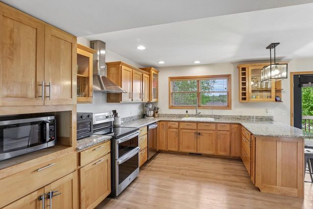 2436 Tanna Rain Circle, Reedsburg, WI 53959