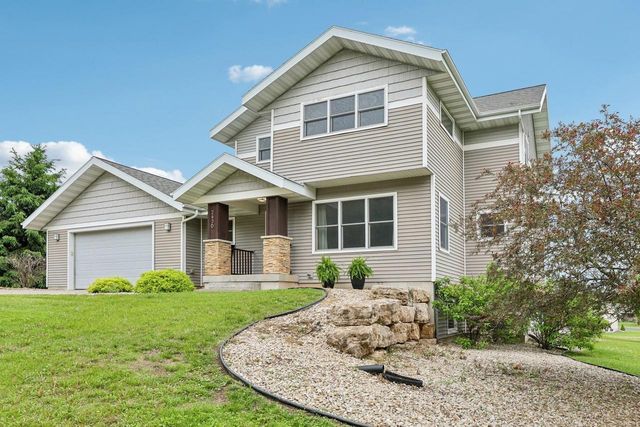 2436 Tanna Rain Circle, Reedsburg, WI 53959