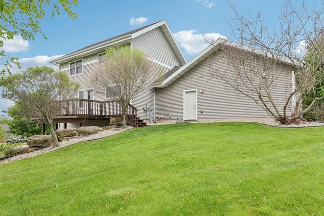 2436 Tanna Rain Circle, Reedsburg, WI 53959