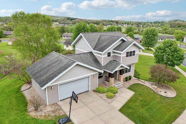2436 Tanna Rain Circle, Reedsburg, WI 53959