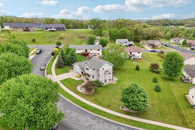 2436 Tanna Rain Circle, Reedsburg, WI 53959