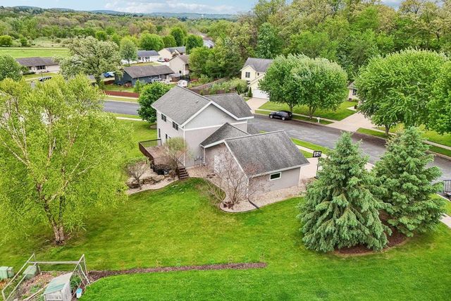 2436 Tanna Rain Circle, Reedsburg, WI 53959