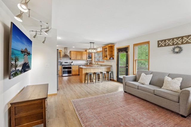 2436 Tanna Rain Circle, Reedsburg, WI 53959