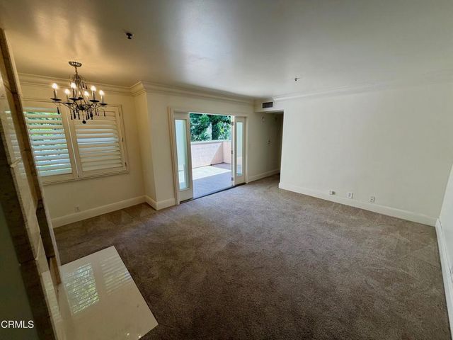 120 S Mentor 304, Pasadena, CA 91106