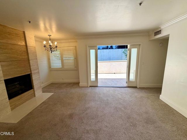 120 S Mentor 304, Pasadena, CA 91106