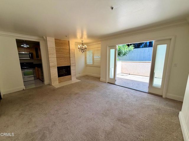 120 S Mentor 304, Pasadena, CA 91106