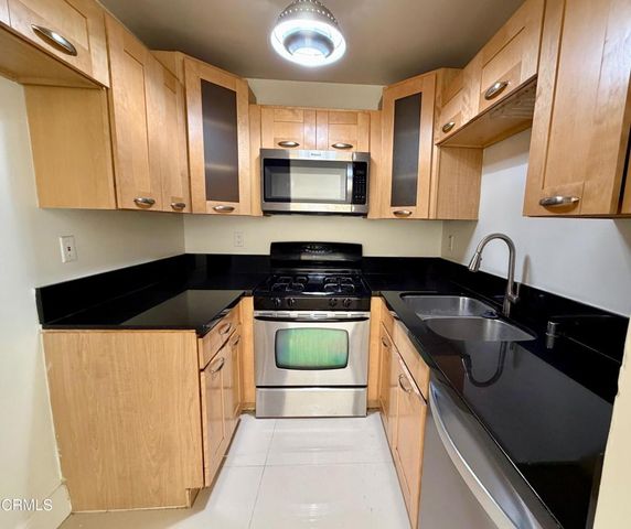 120 S Mentor 304, Pasadena, CA 91106