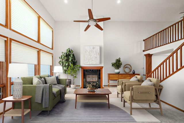 1598 Summit Shores Circle, Burnsville, MN 55306