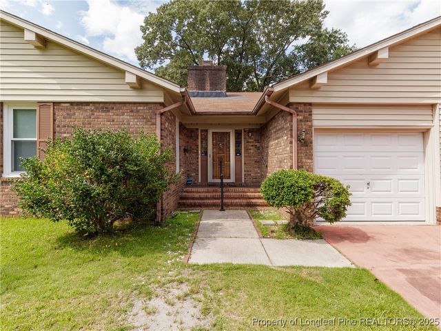 6406 Irvington Court, Fayetteville, NC 28314
