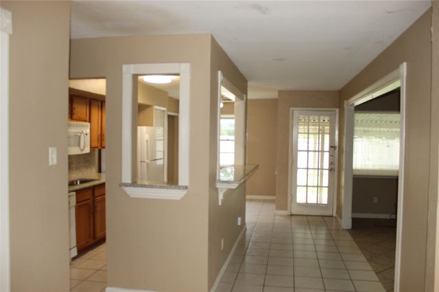 2834 Hollandale Lane, Farmers Branch, TX 75234