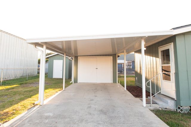 236 East Lerille Street, Lockport, LA 70374