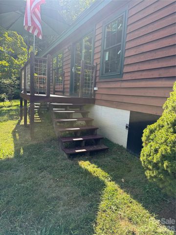 49 Ramsey Road, Marshall, NC 28753