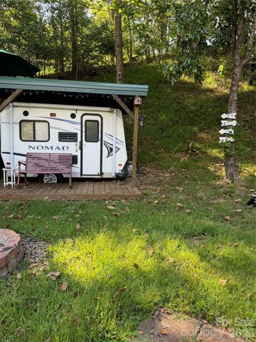 49 Ramsey Road, Marshall, NC 28753