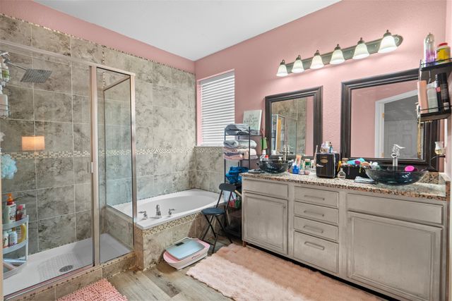 804 Montrose Trail, Desoto, TX 75115