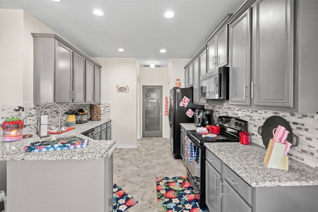 804 Montrose Trail, Desoto, TX 75115