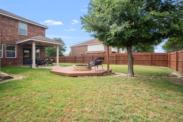 804 Montrose Trail, Desoto, TX 75115
