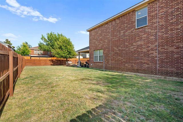 804 Montrose Trail, Desoto, TX 75115