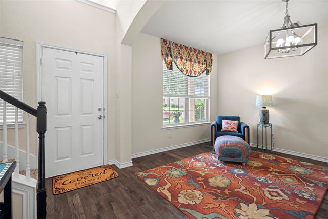 804 Montrose Trail, Desoto, TX 75115