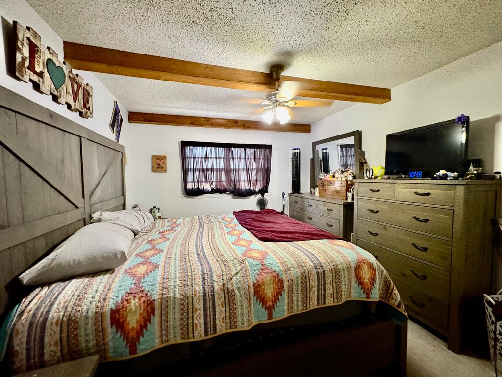 Image 16 of property listing at 1205 W 12th Street, Robert Lee, TX 76945