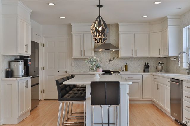 5771 Eclipse Drive, Onondaga, NY 13078