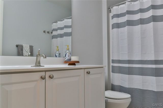 5771 Eclipse Drive, Onondaga, NY 13078