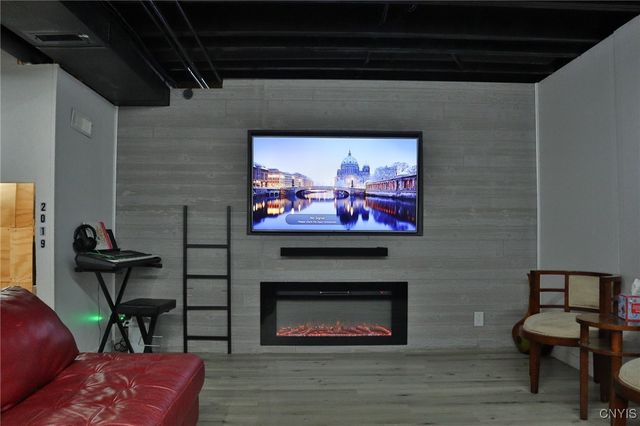 5771 Eclipse Drive, Onondaga, NY 13078