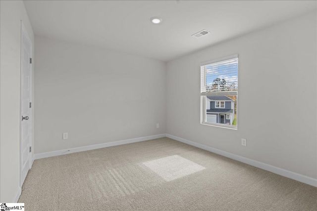 658 Cozy Bluff Road, Spartanburg, SC 29301