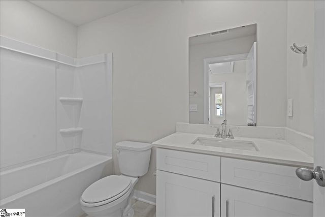 658 Cozy Bluff Road, Spartanburg, SC 29301