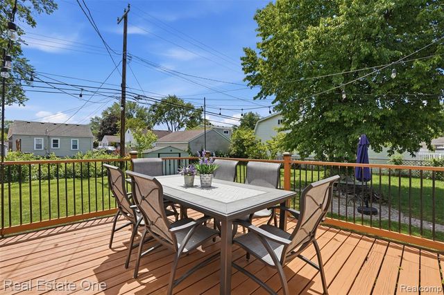 295 Madison Avenue, Clawson, MI 48017