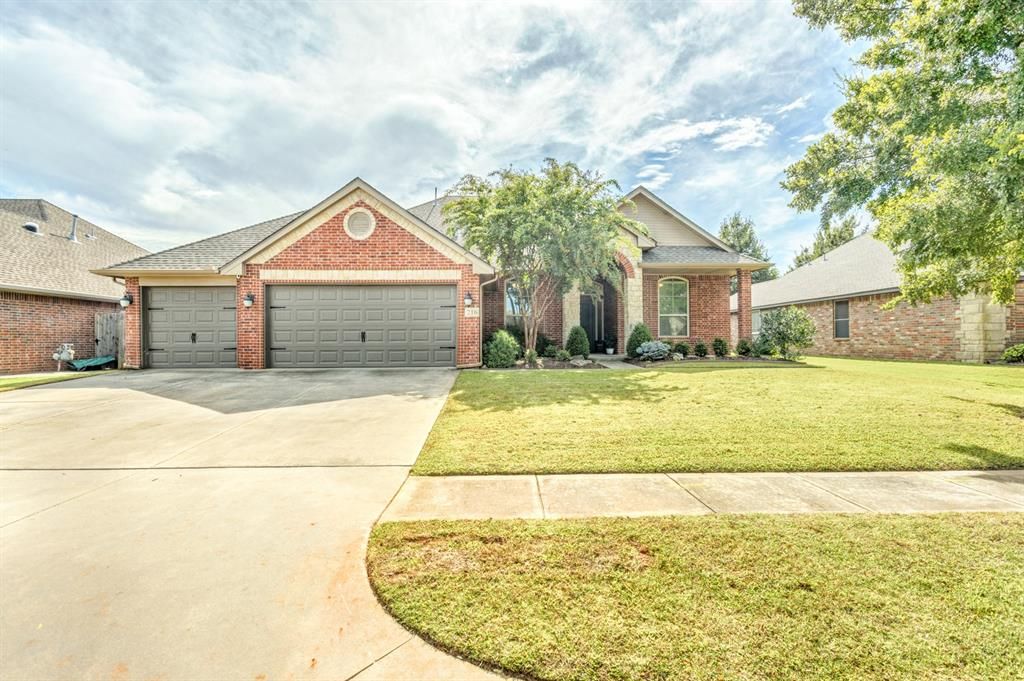 216 Ness Drive, Norman, OK 73069