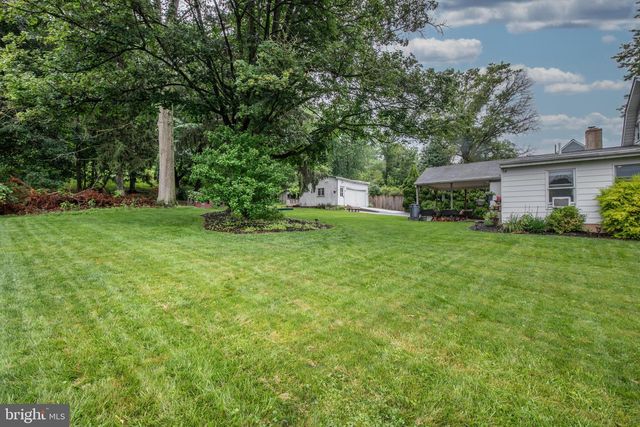 1008 N 7TH ST, Perkasie, PA 18944