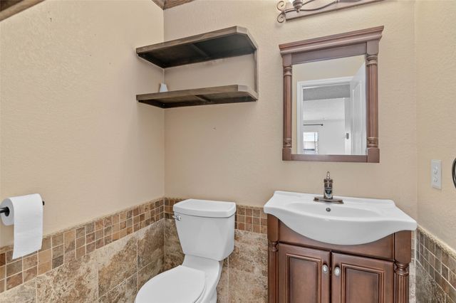 2700 Stone Creek Lane, Corinth, TX 76210
