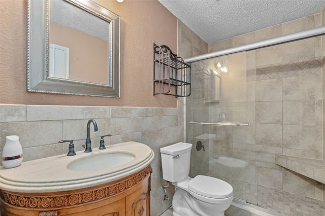 2700 Stone Creek Lane, Corinth, TX 76210