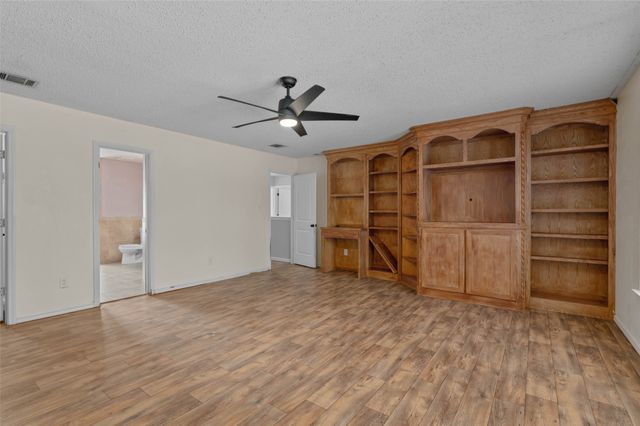 2700 Stone Creek Lane, Corinth, TX 76210