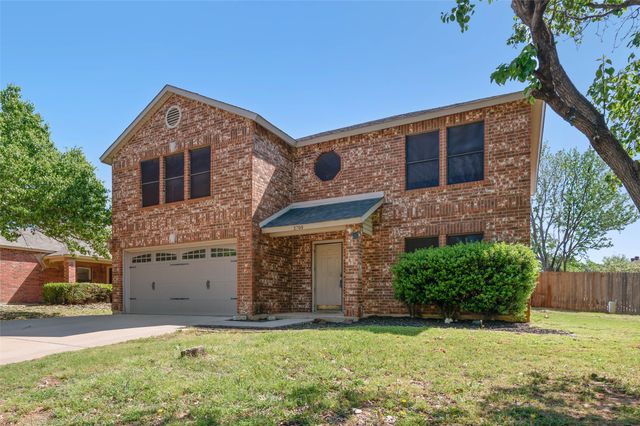 2700 Stone Creek Lane, Corinth, TX 76210